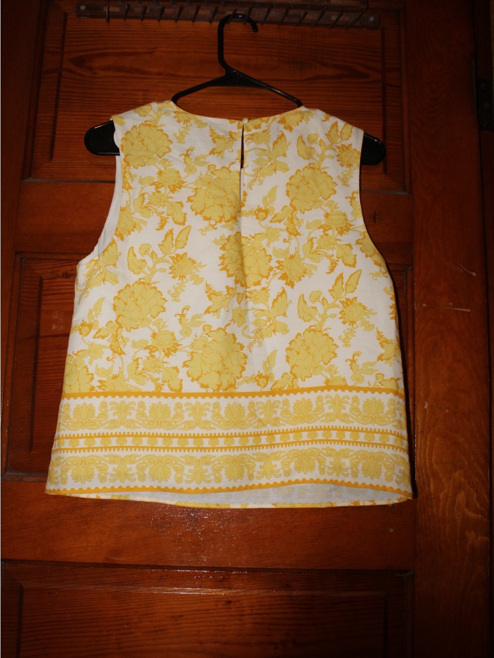 Alex Marie Yellow & White Floral Sleeveless Top - Picture 2 of 4